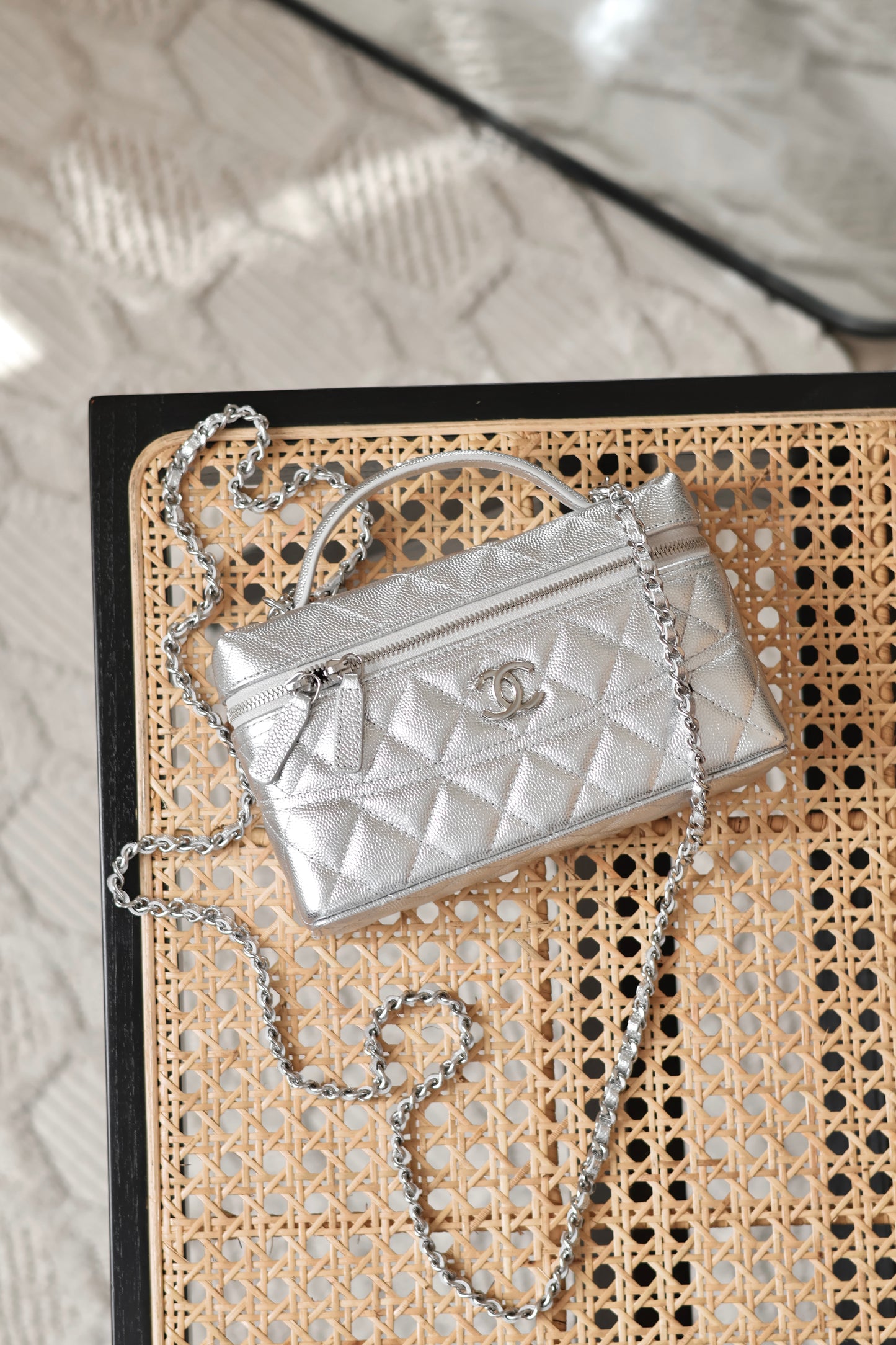 Vanity with Chain in Grained Calfskin