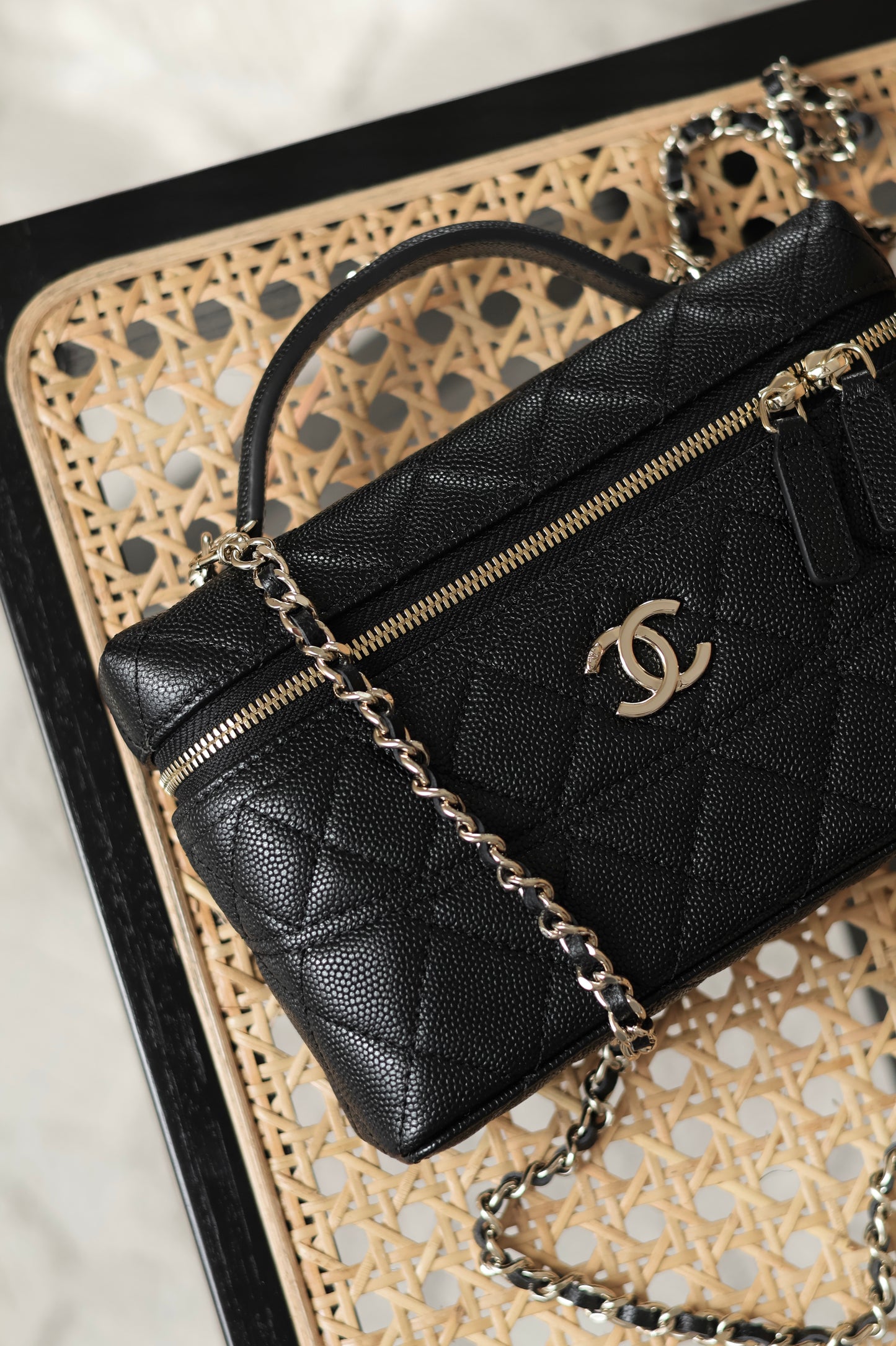 Vanity with Chain in Grained Calfskin