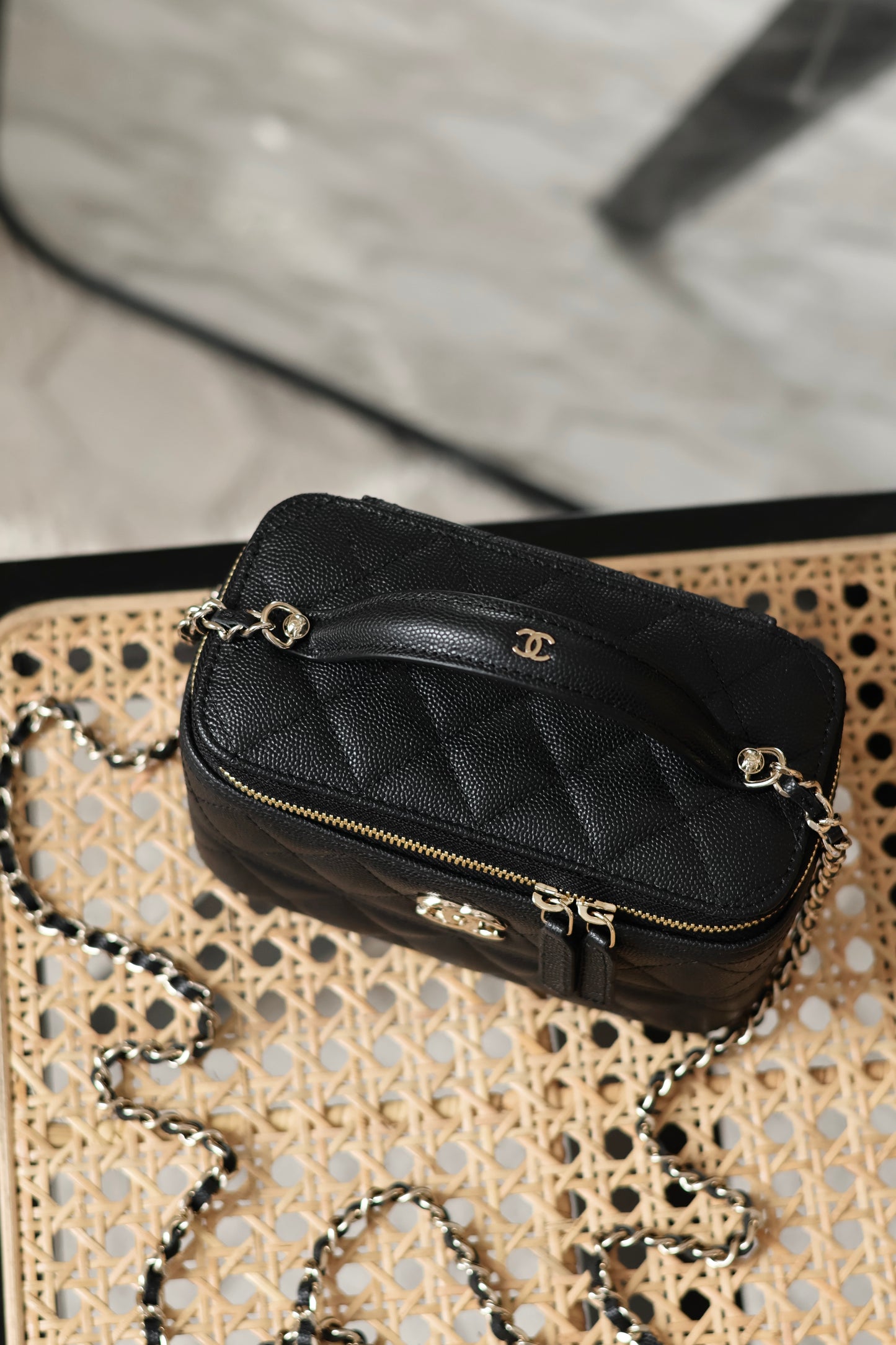 Long Vanity With Chain