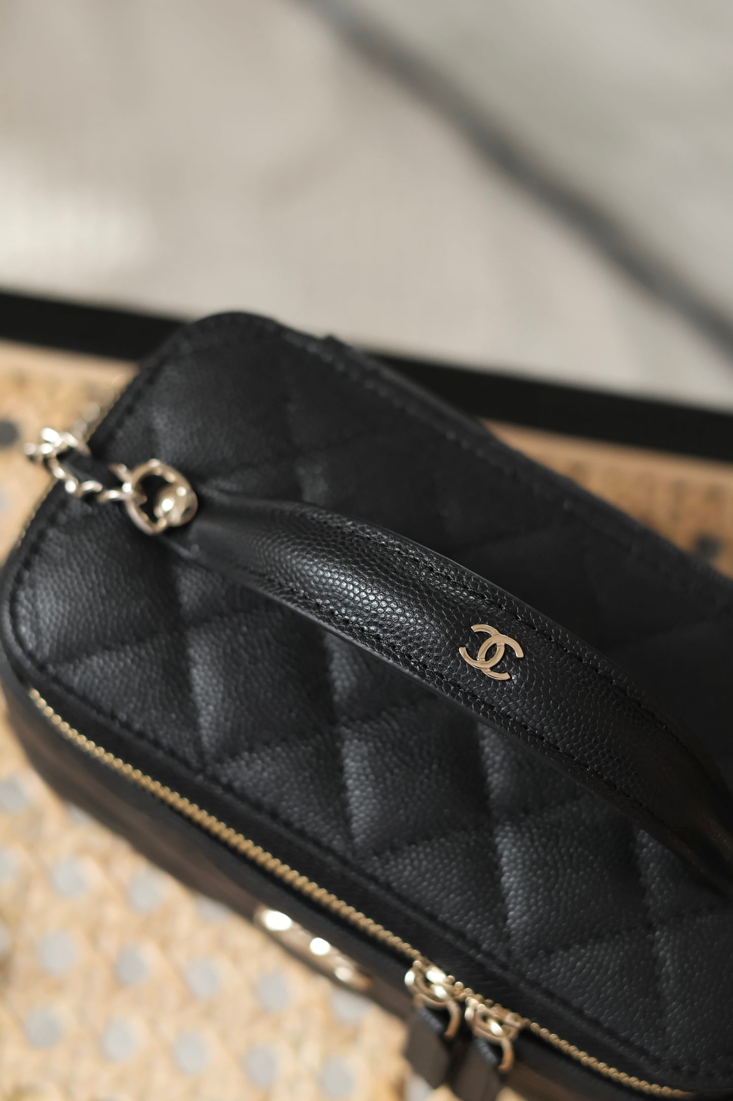 Long Vanity With Chain