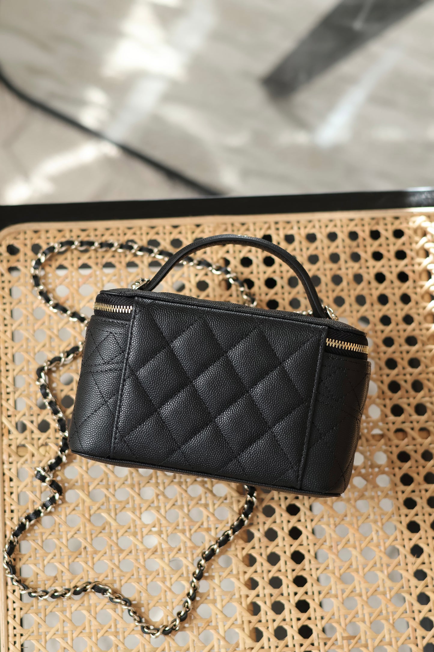 Long Vanity With Chain