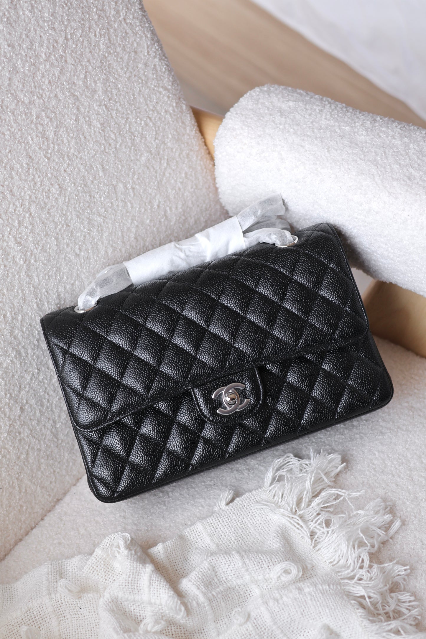 Classic 11.12 Handbag