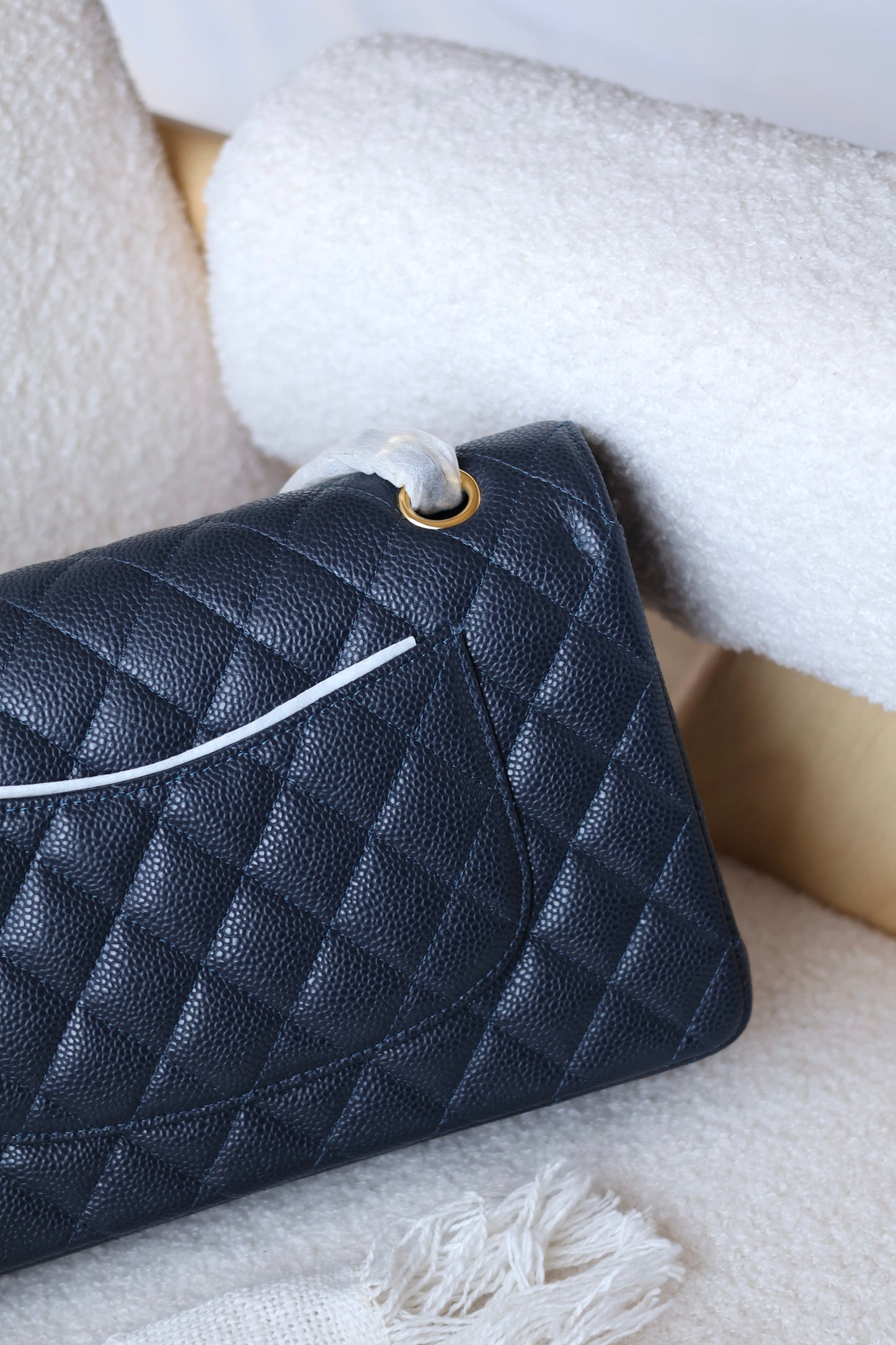 Classic 11.12 Handbag
