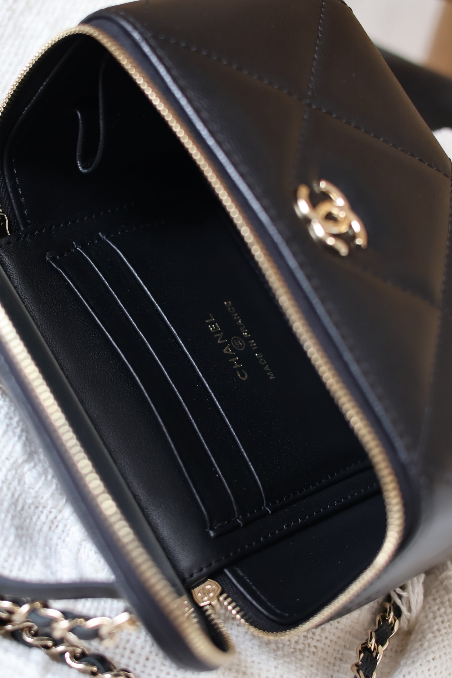 Long Vanity with chain