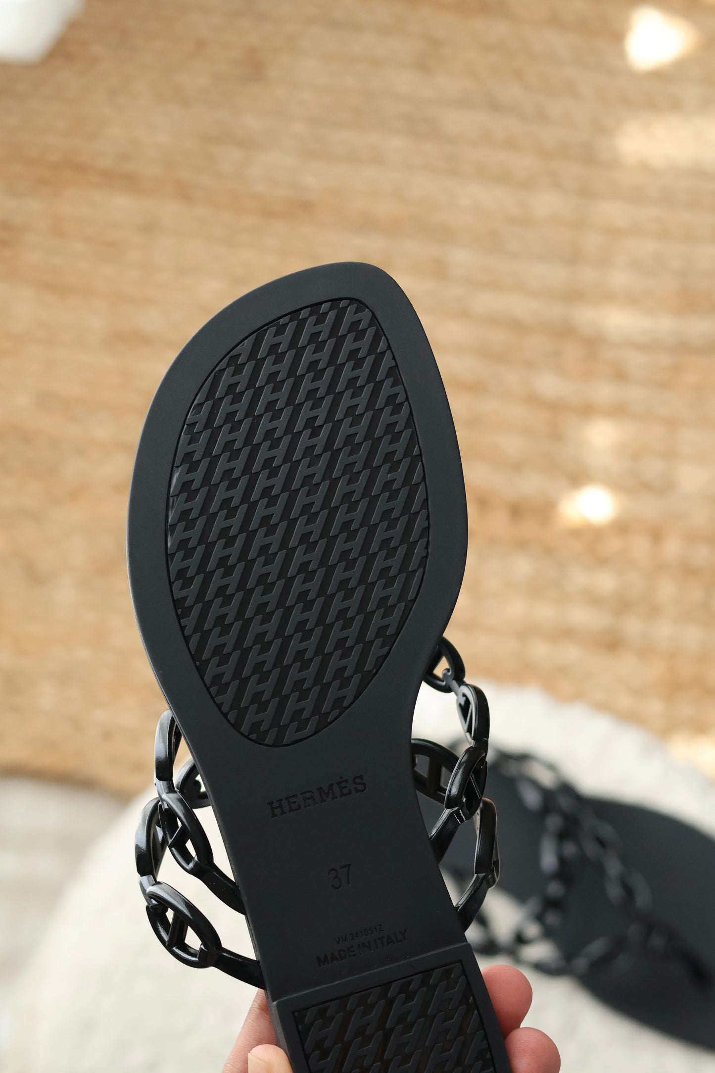 Island sandal