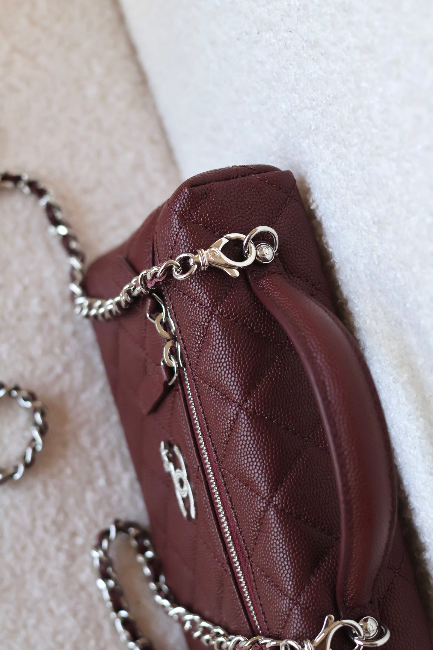 Vanity with Chain Shooting Star