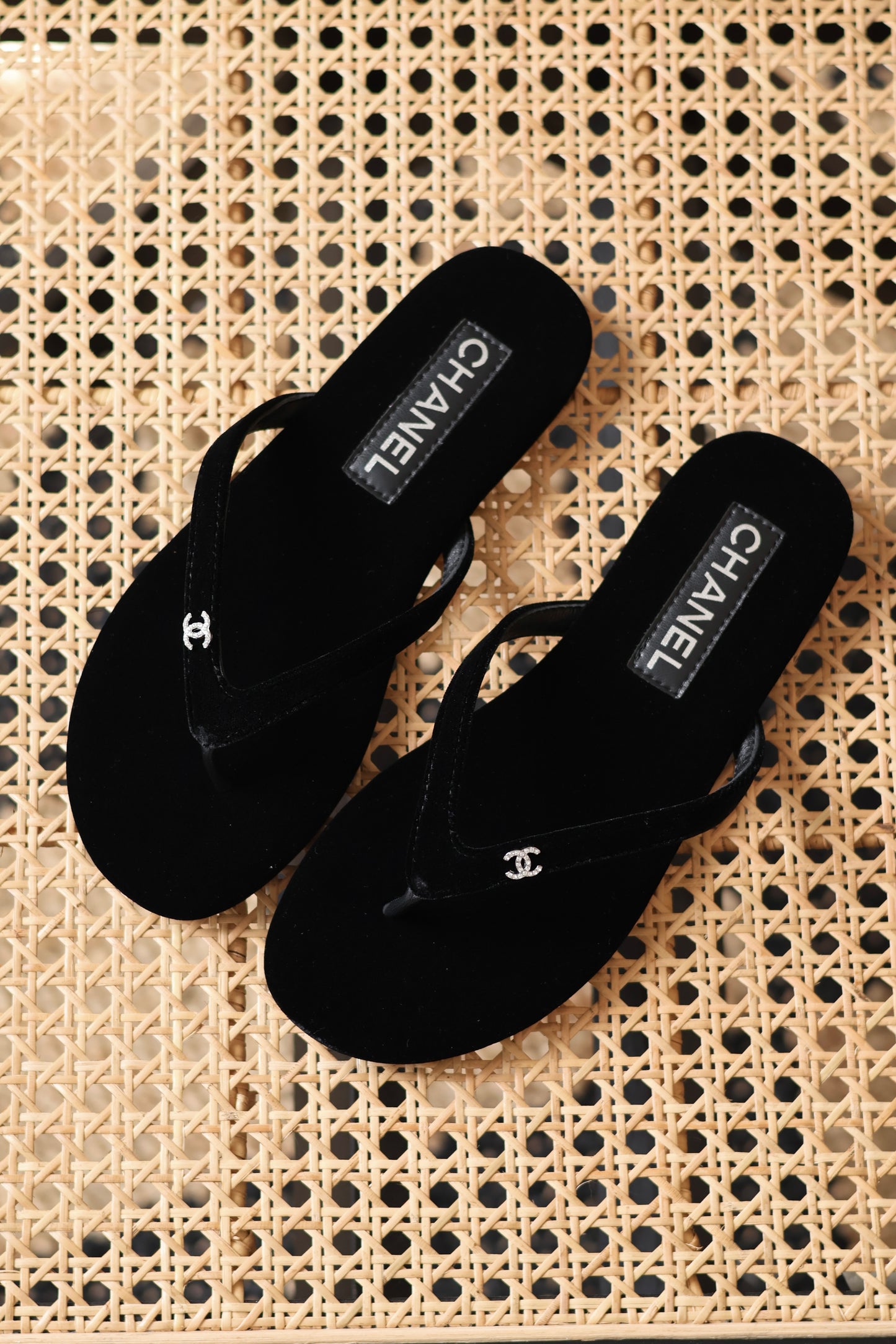 Thongs