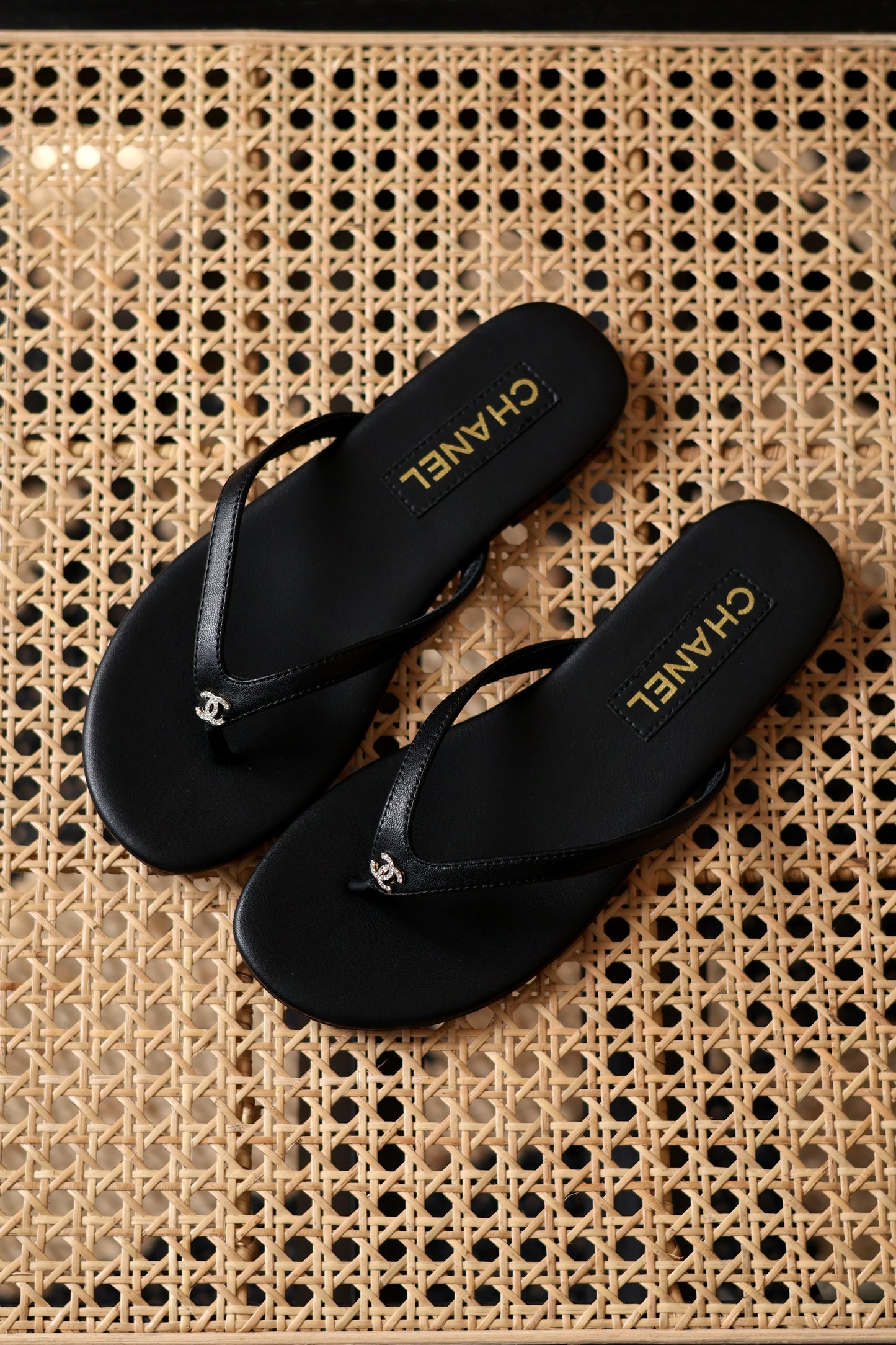 Thongs
