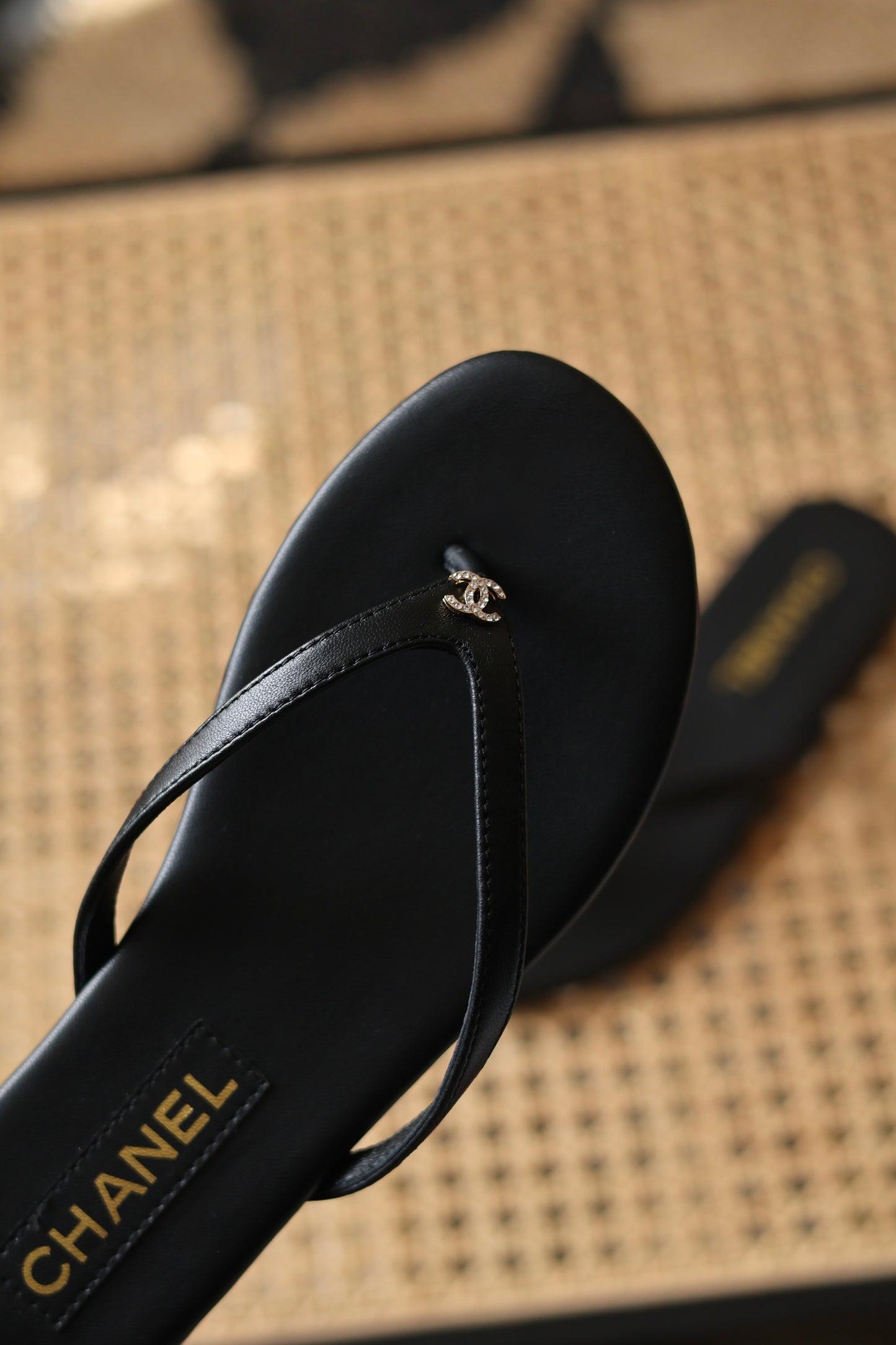 Thongs
