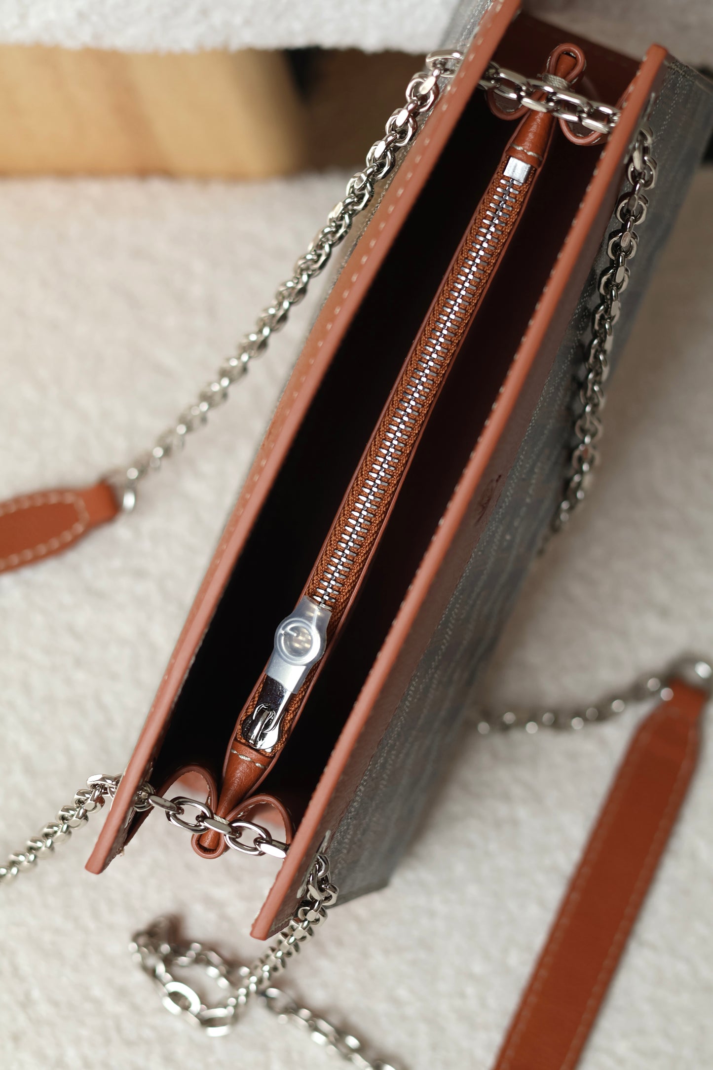 Rouette Structuré Mini Handbag
